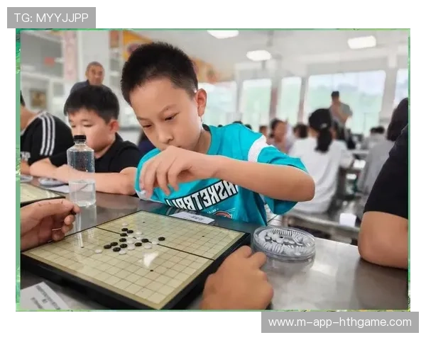 棋类联赛青少年组竞争激烈，多名棋手脱颖而出