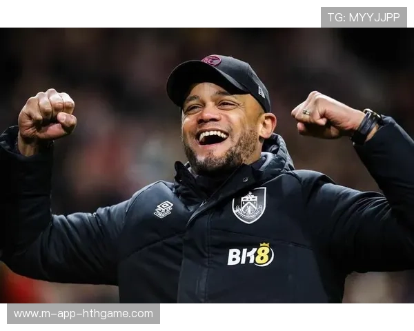 孔帕尼强势领跑，世俱杯冠军被击败，32岁神锋两球定胜局，孔帕尼什么水平