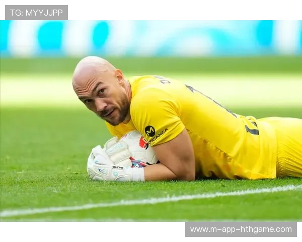 高强度压迫让门将失误频出 高强度压迫让门将失误频出